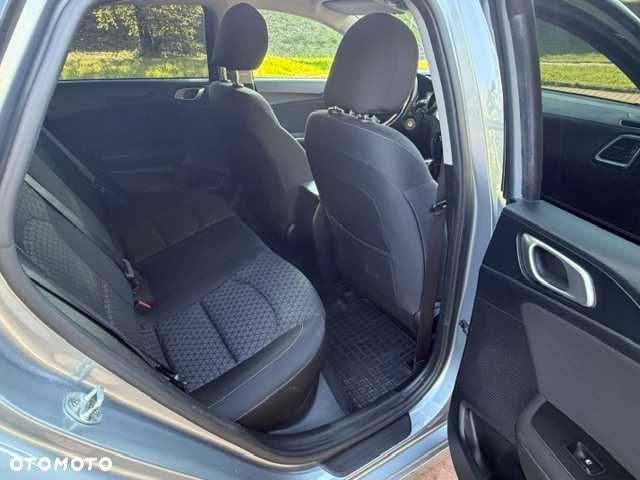 Kia Ceed - 5