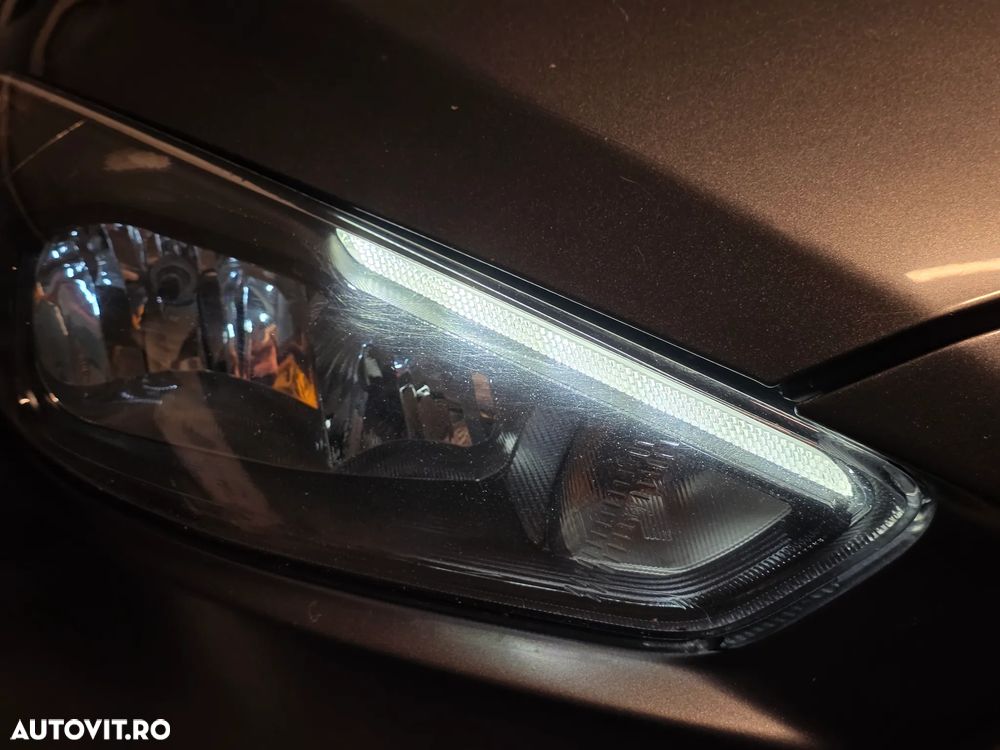 Ford Focus 1.0 EcoBoost ST Line Business - 12