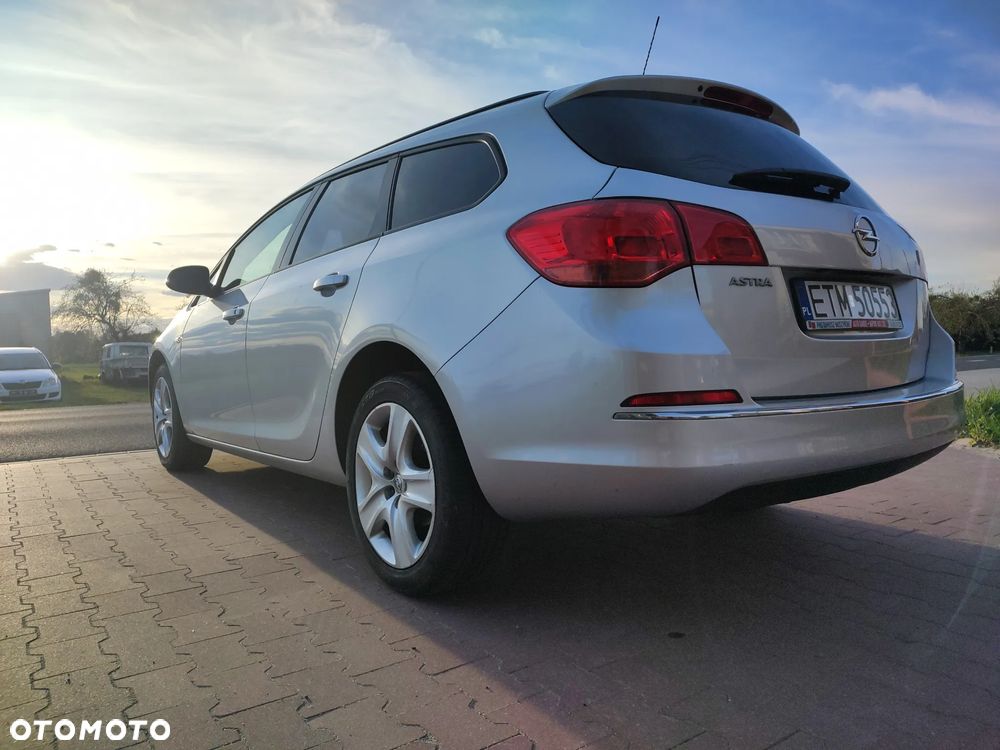 Opel Astra 1.6 Selection - 9