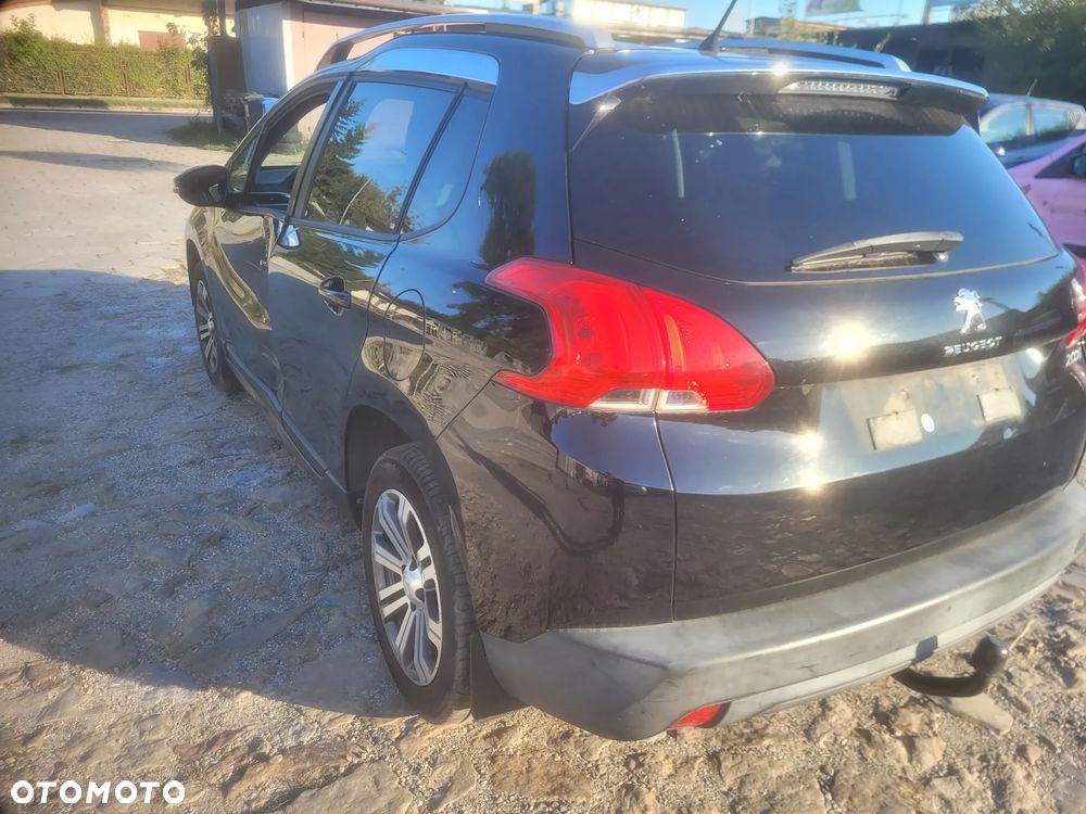Peugeot 2008 PureTech 82 Allure - 15