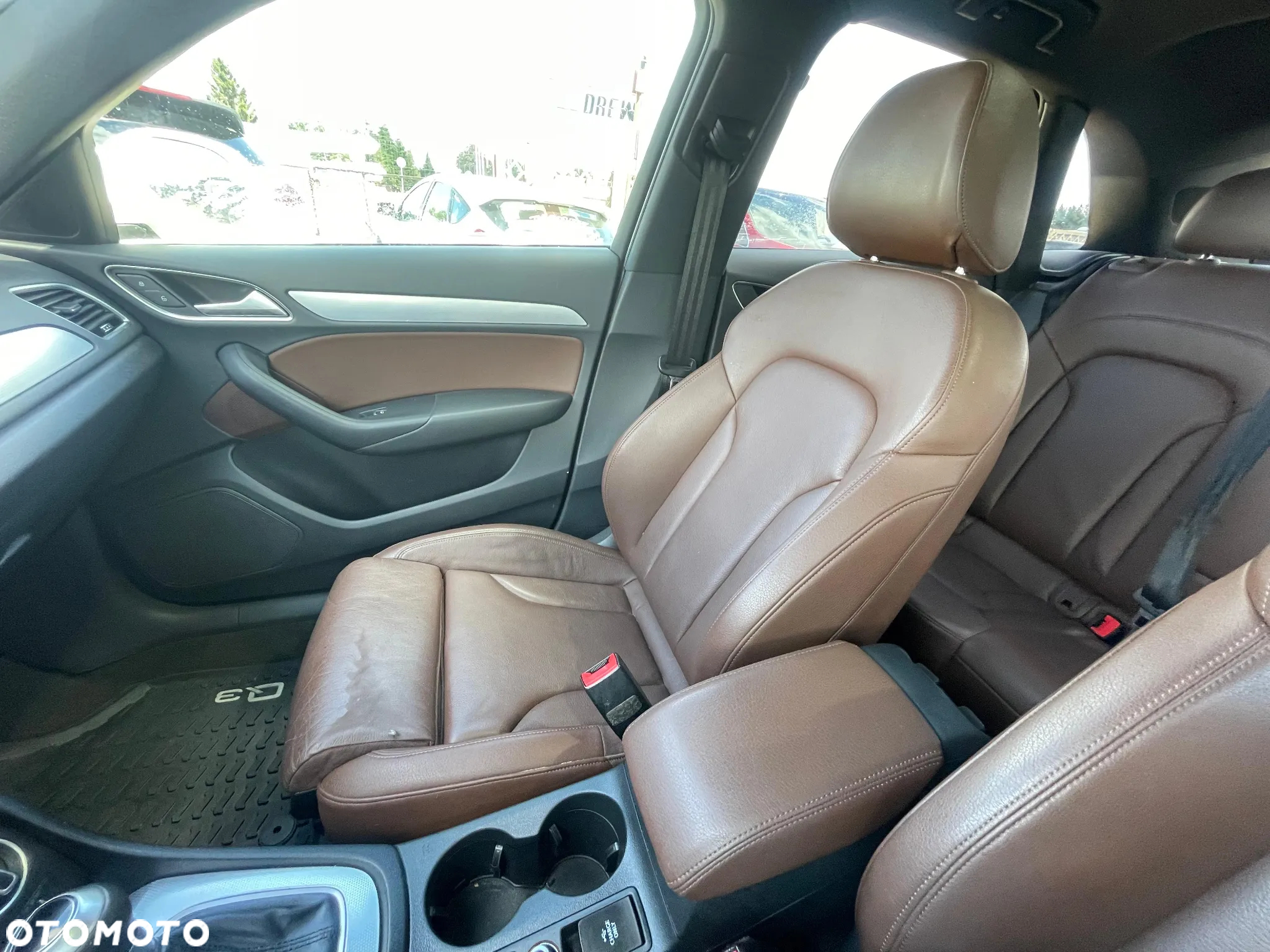 Audi Q3 2.0 TFSI quattro S tronic - 14