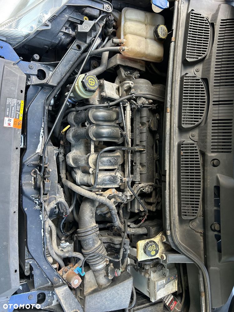Ford Focus C-Max 1.6 Ti-VCT Ghia - 17