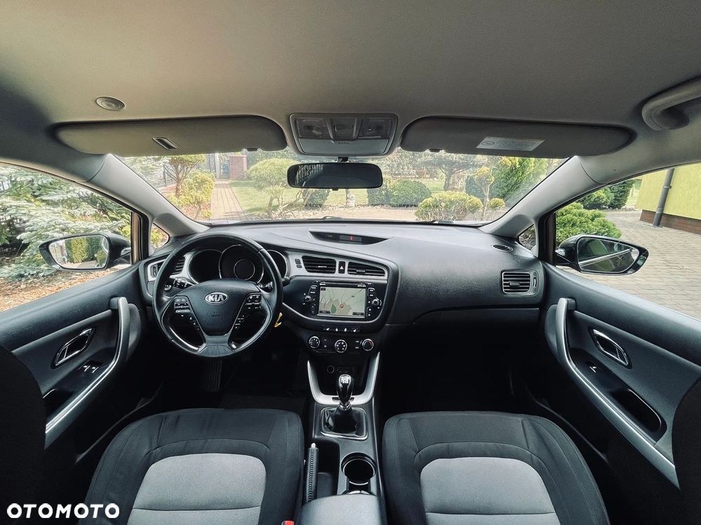 Kia Ceed - 6