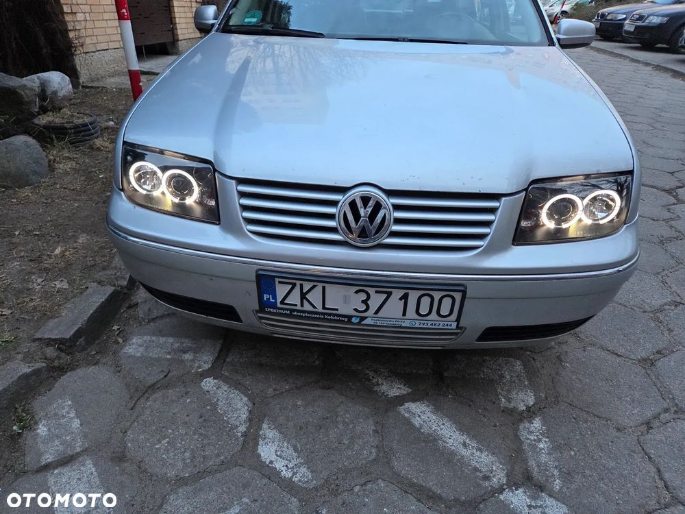Volkswagen Bora 2.0 Comfortline - 13
