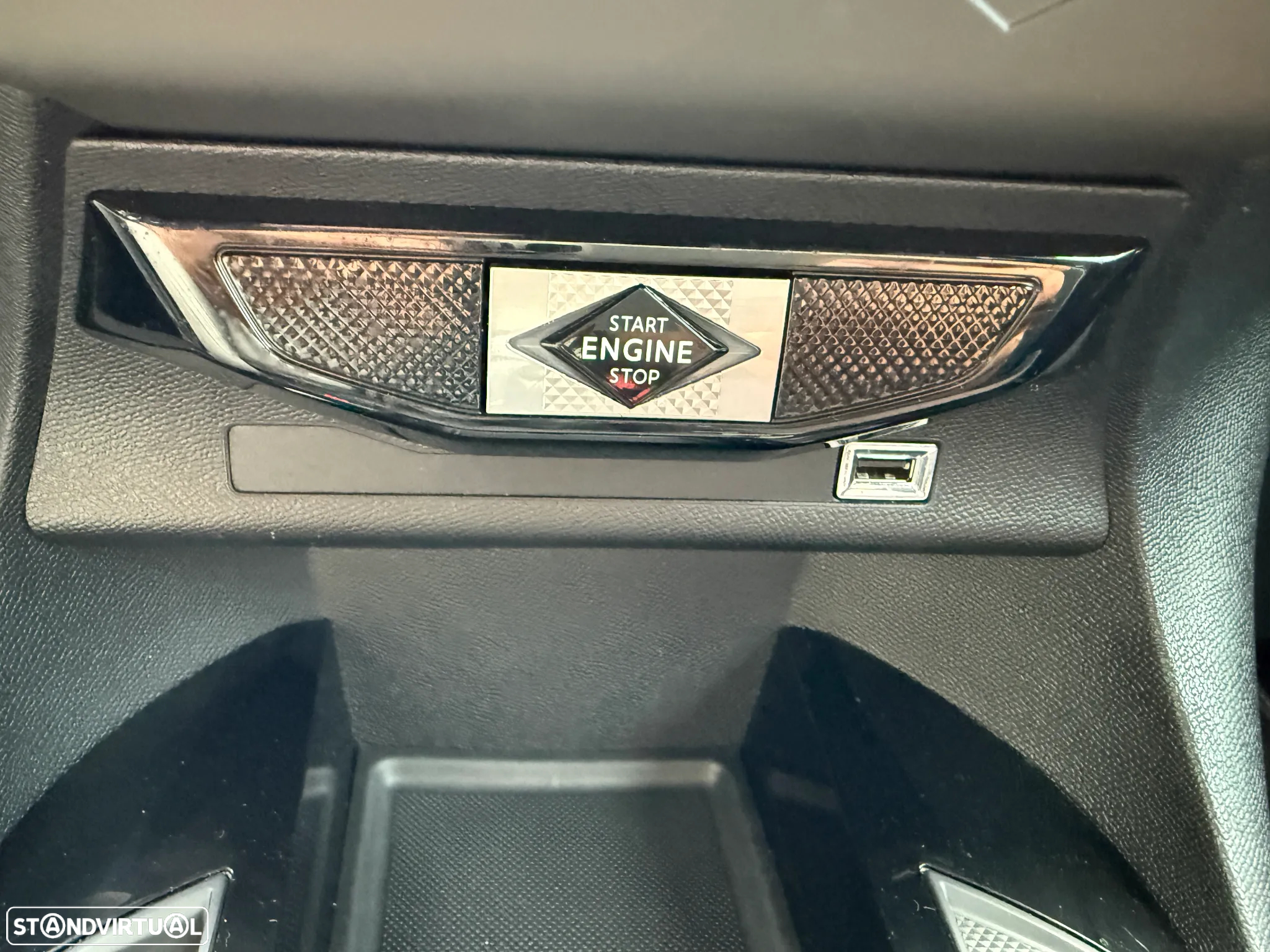 DS DS3 PureTech 100 PERFORMANCE LINE - 39
