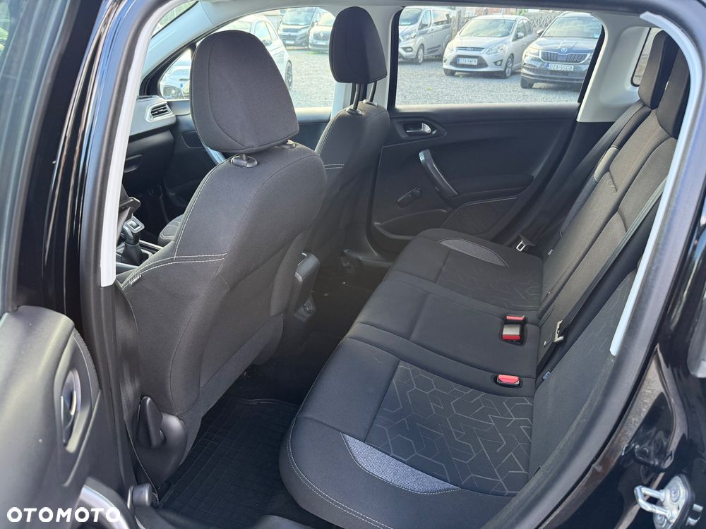 Peugeot 2008 PureTech 82 Style - 11