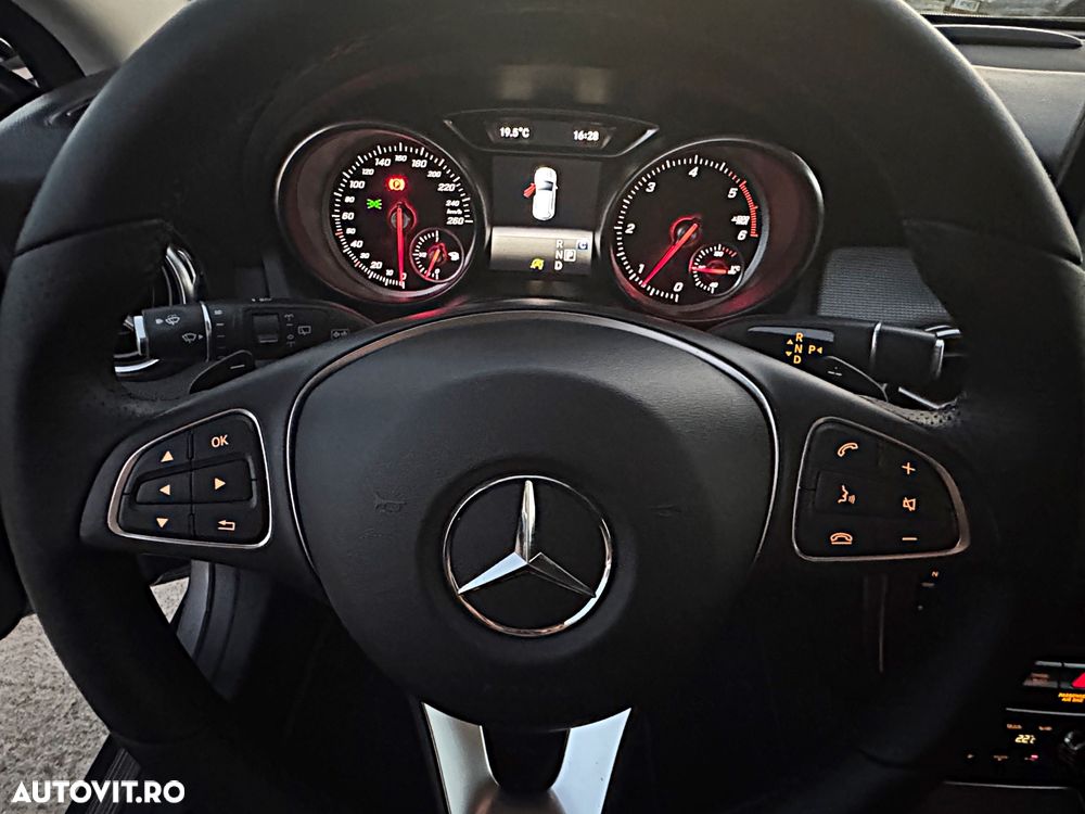 Mercedes-Benz GLA 220 d 4Matic 7G-DCT Activity Edition - 29