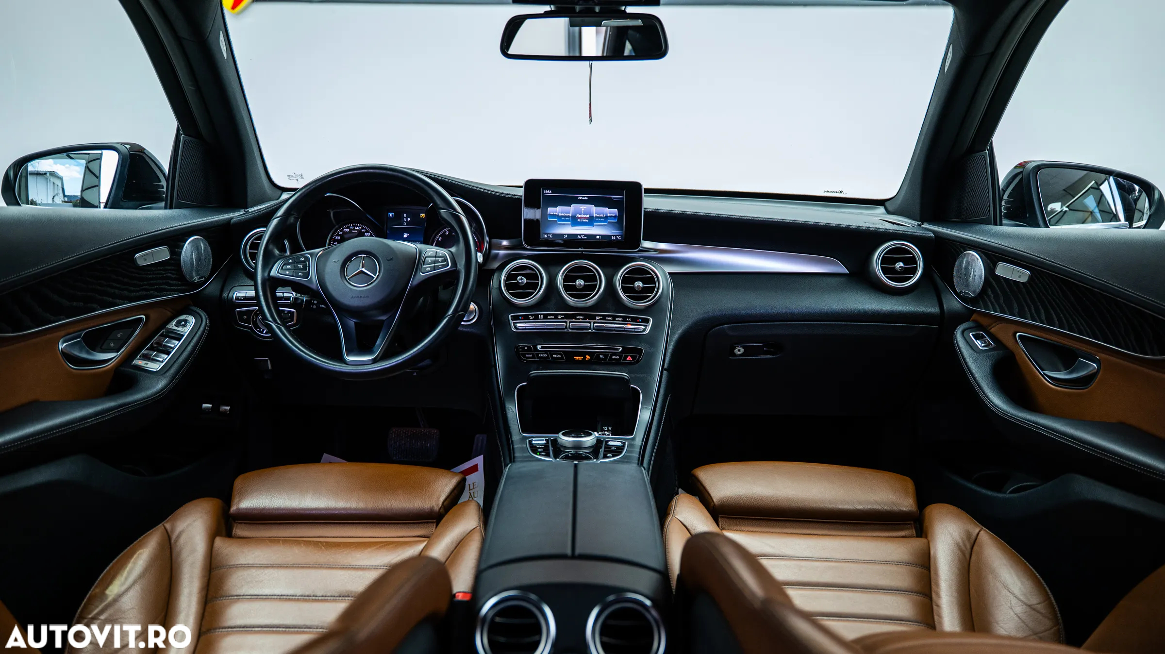 Mercedes-Benz GLC - 34