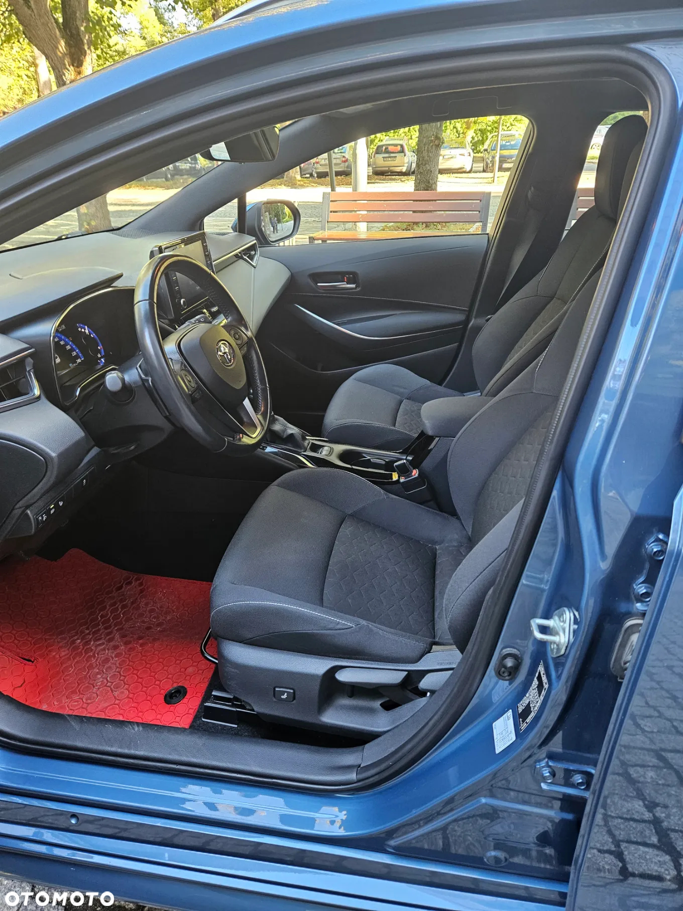 Toyota Corolla 2.0 Hybrid Comfort - 21