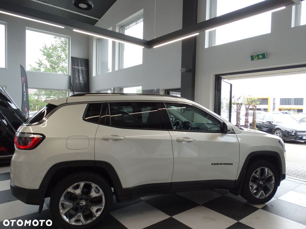 Jeep Compass - 9