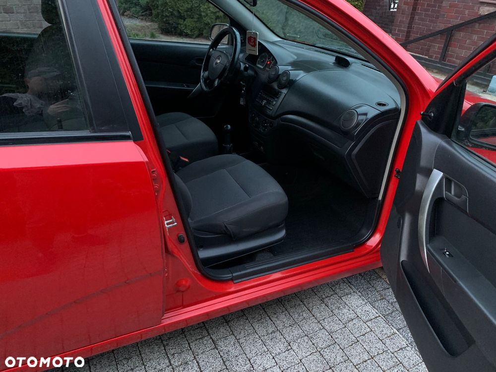 Chevrolet Aveo 1.2 LT+ - 24