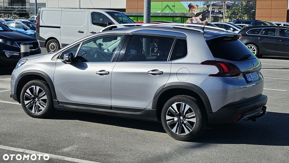 Peugeot 2008 1.2 Pure Tech GPF Allure S&S - 4