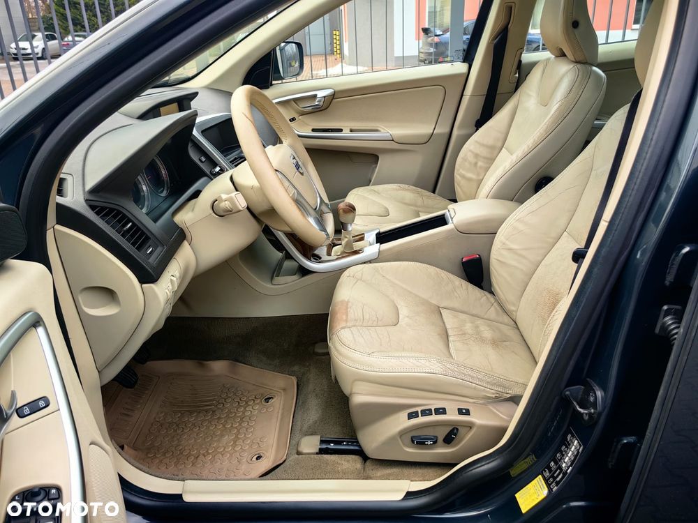 Volvo XC 60 D5 AWD Summum - 16
