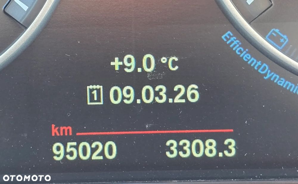 BMW Seria 5 520d - 7