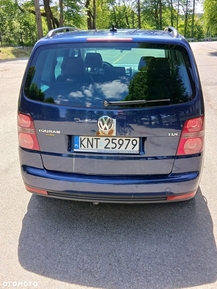 Volkswagen Touran 1.9 TDI Highline - 3