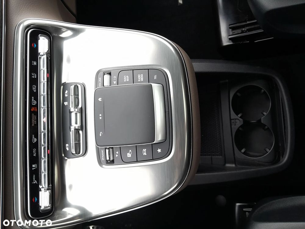 Mercedes-Benz Klasa V 300 d 9G-Tronic Exclusive (ekstra d³) - 11