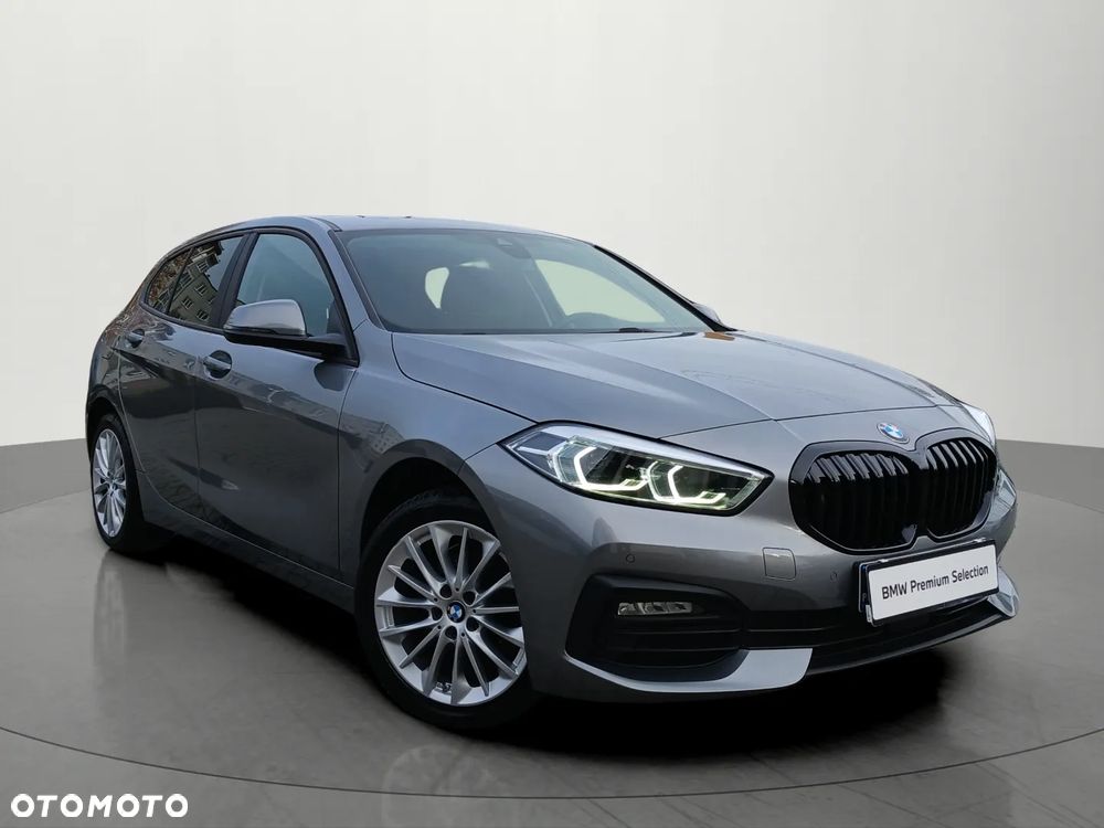 BMW Series 1 2023 photo 3