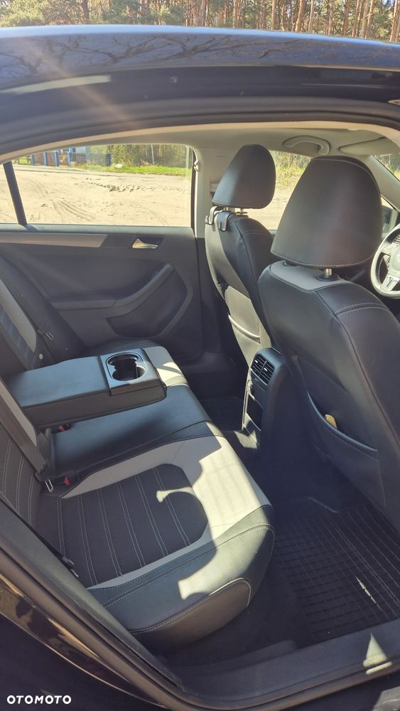 Volkswagen Jetta 1.4 TSI Highline - 8