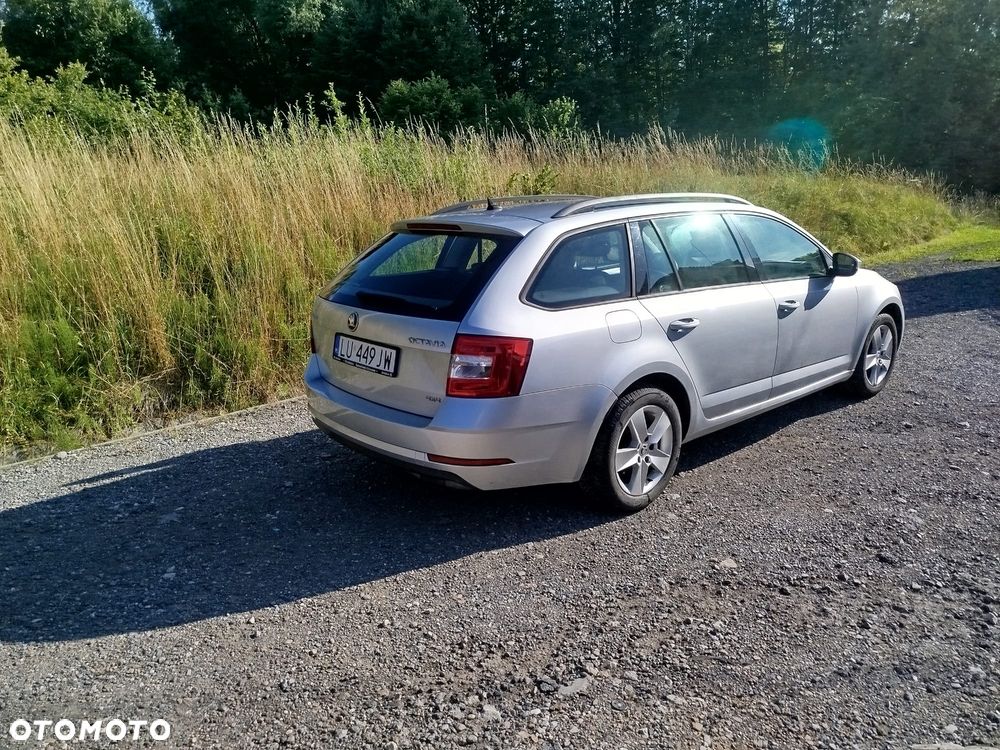 Skoda Octavia 2.0 TSI 4x4 Ambition DSG - 2