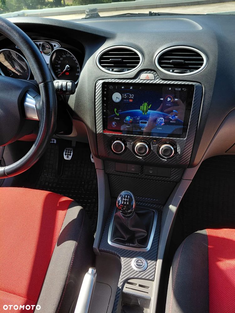 Ford Focus - 10