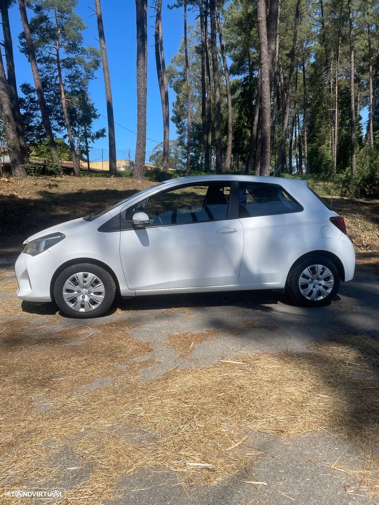 Toyota Yaris - 3