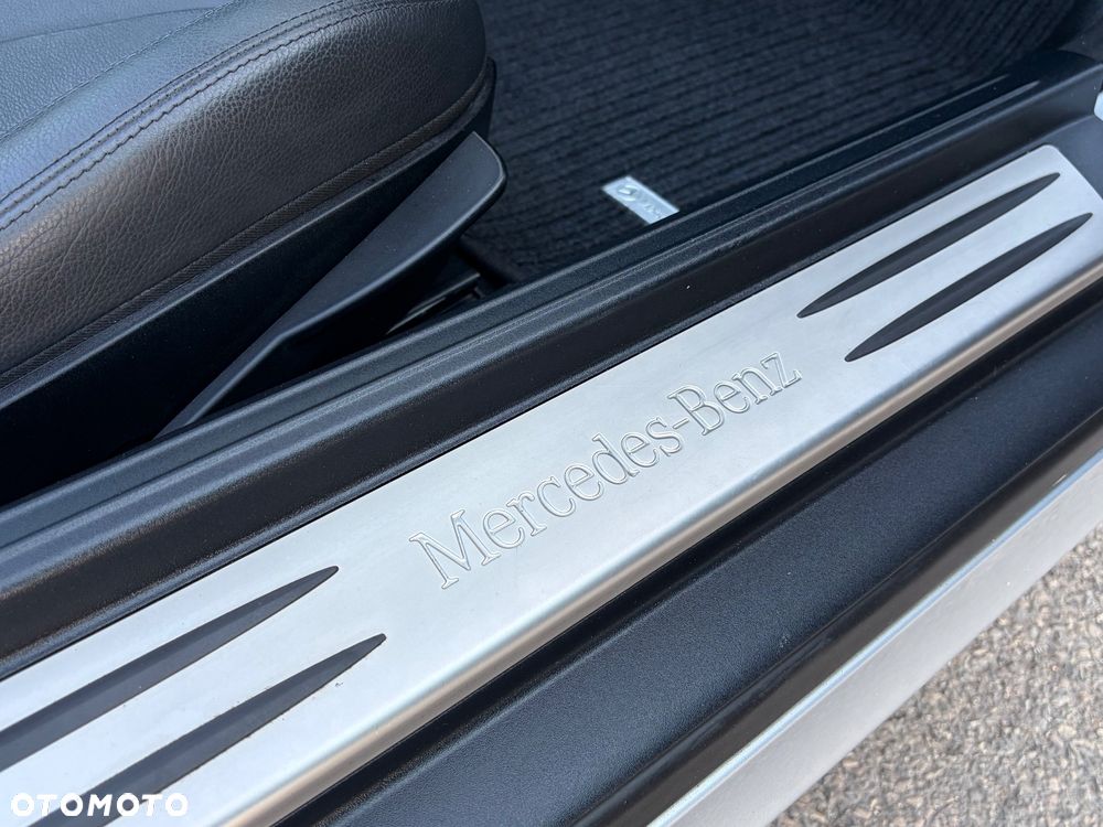 Mercedes-Benz SLK 350 7G-TRONIC - 21
