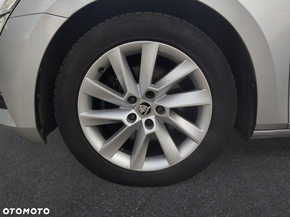 Skoda Superb 2.0 TDI SCR 4x4 Style DSG - 12