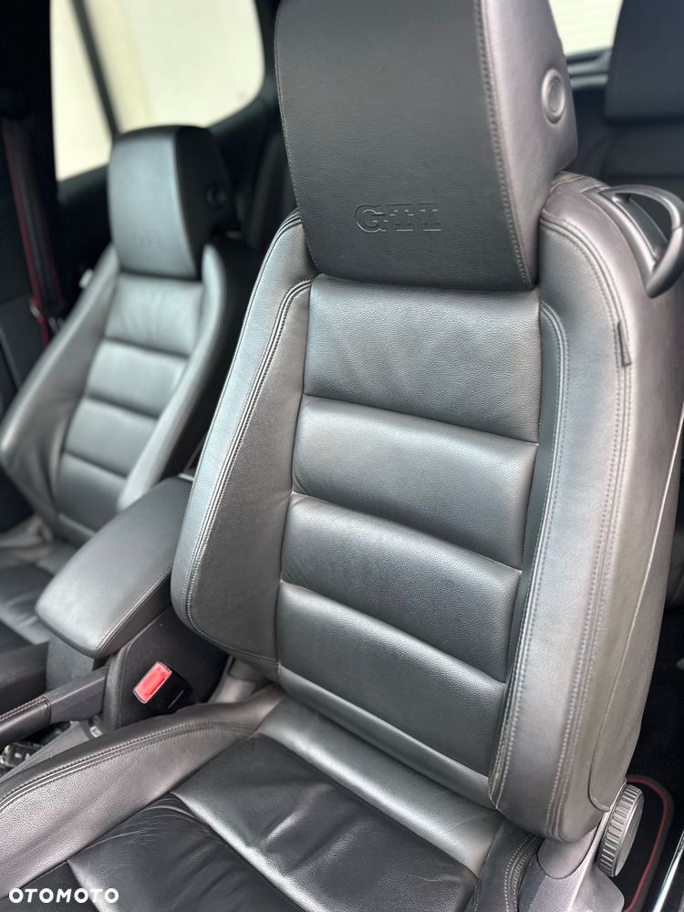 Volkswagen Golf - 13