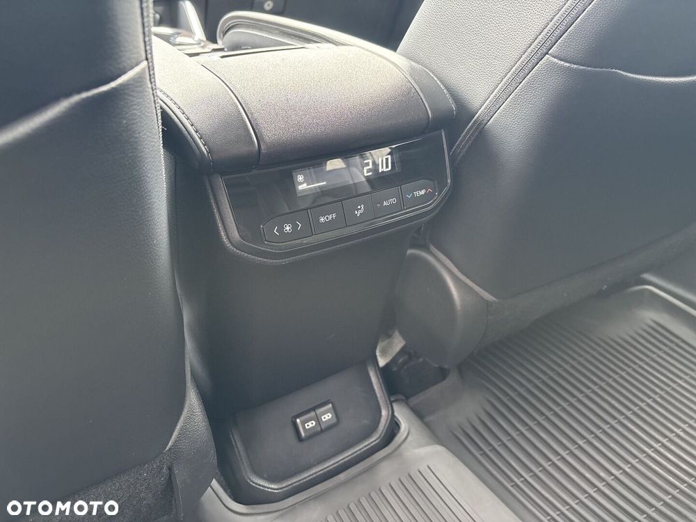 Toyota Highlander - 16