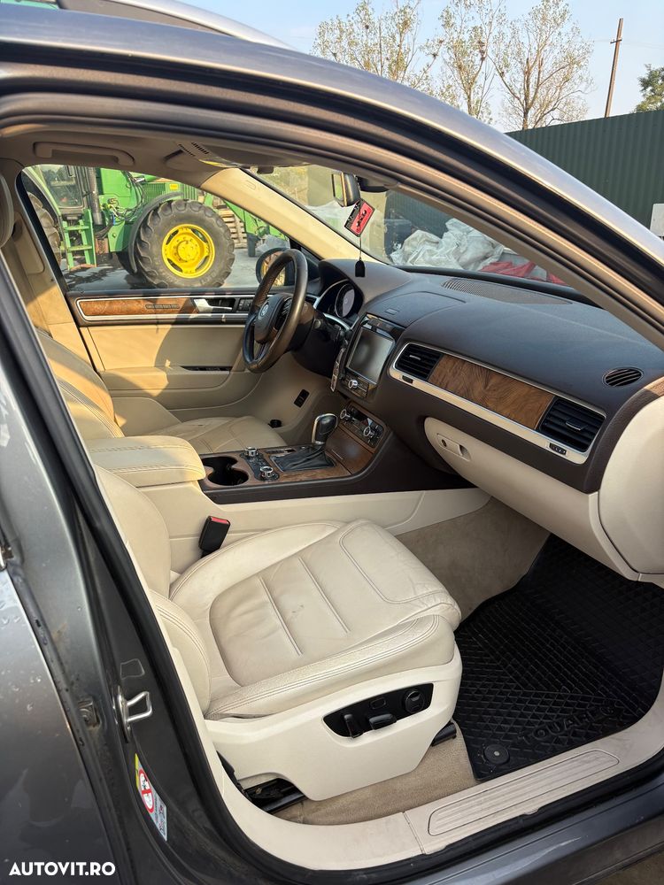 Volkswagen Touareg - 5