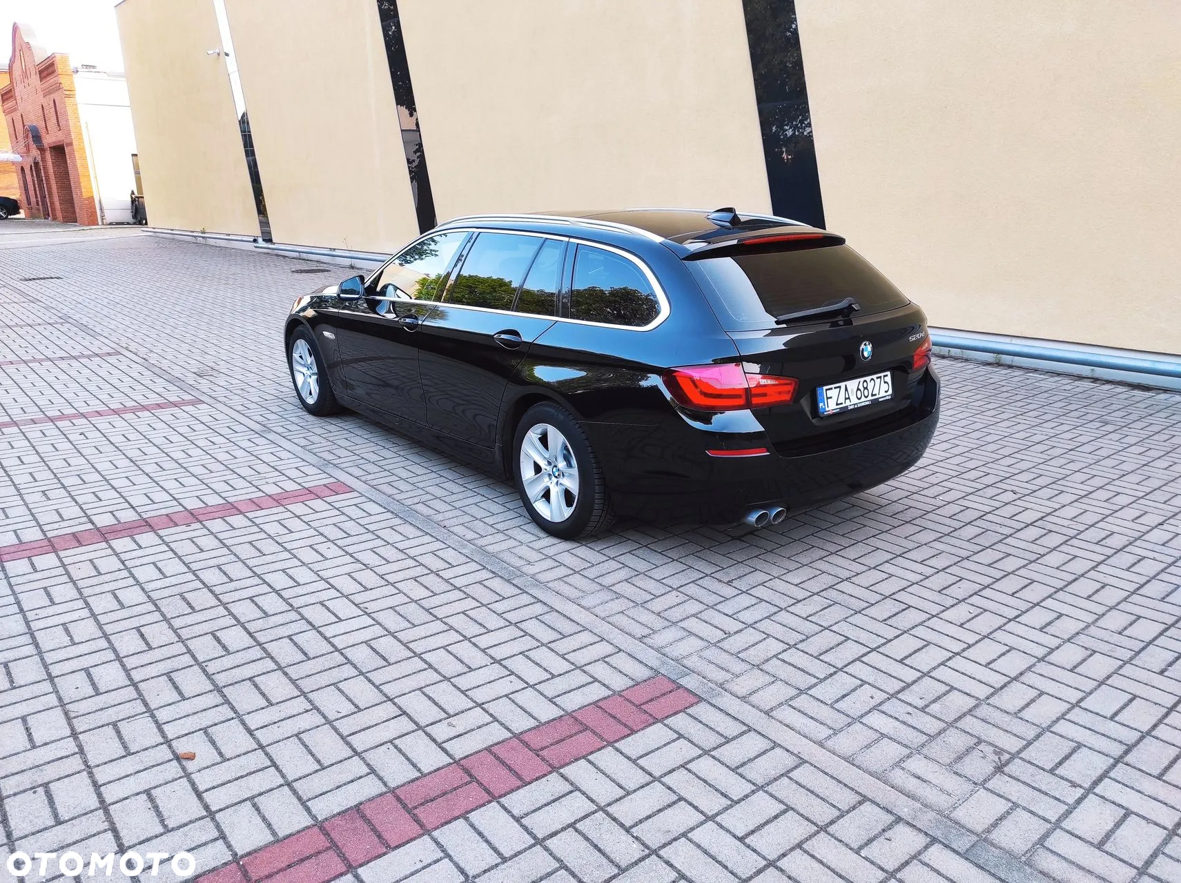 BMW Seria 5 520d - 31