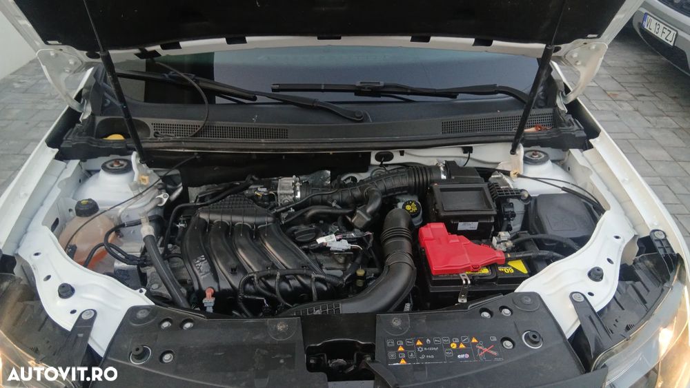 Dacia Duster 1.6 4x2 Laureate - 10