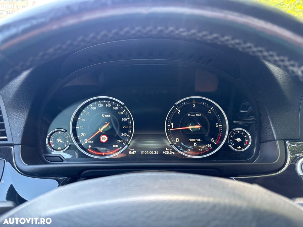 BMW Seria 5 525d xDrive AT - 2