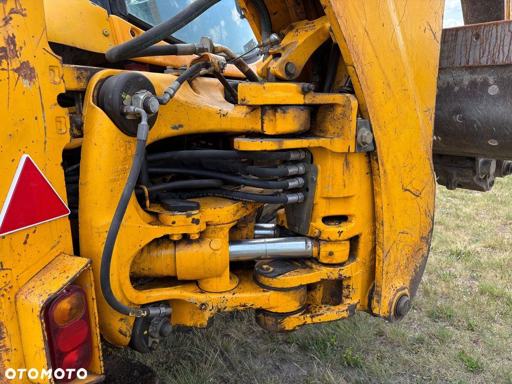 JCB 4CX - 9