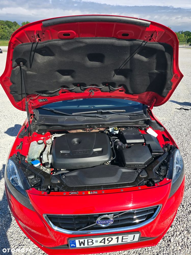 Volvo V40 T2 Drive-E Momentum - 19