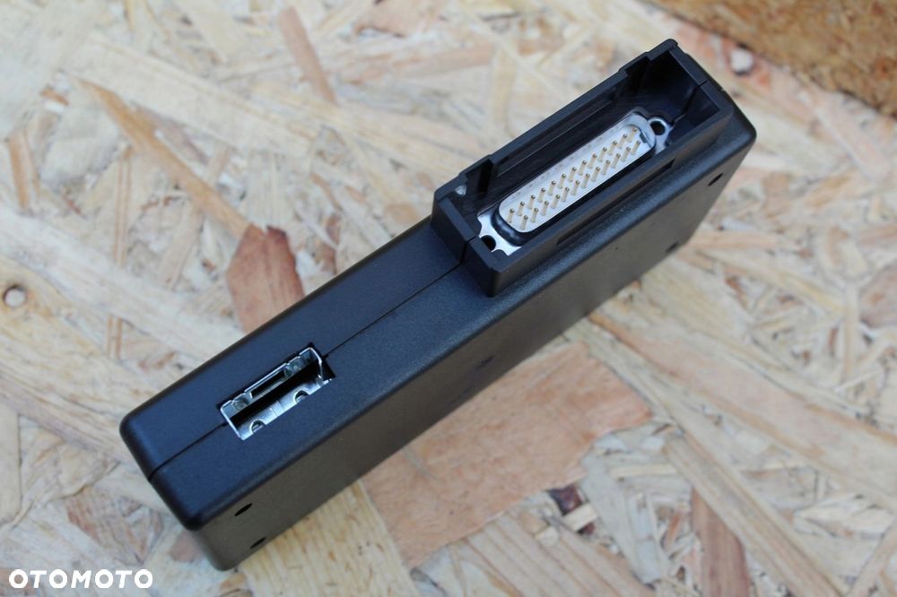 Moduł sterownik telefonu mercedes 2038202585 - 3