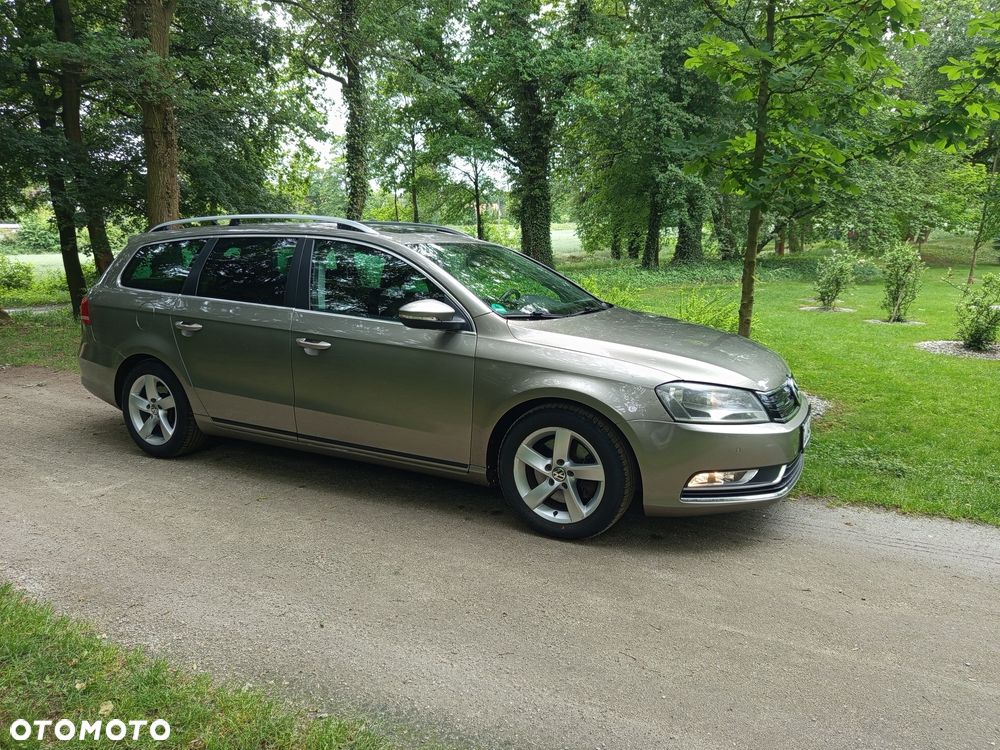 Volkswagen Passat - 2