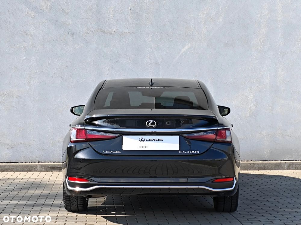 Lexus ES 300h Business Edition - 9