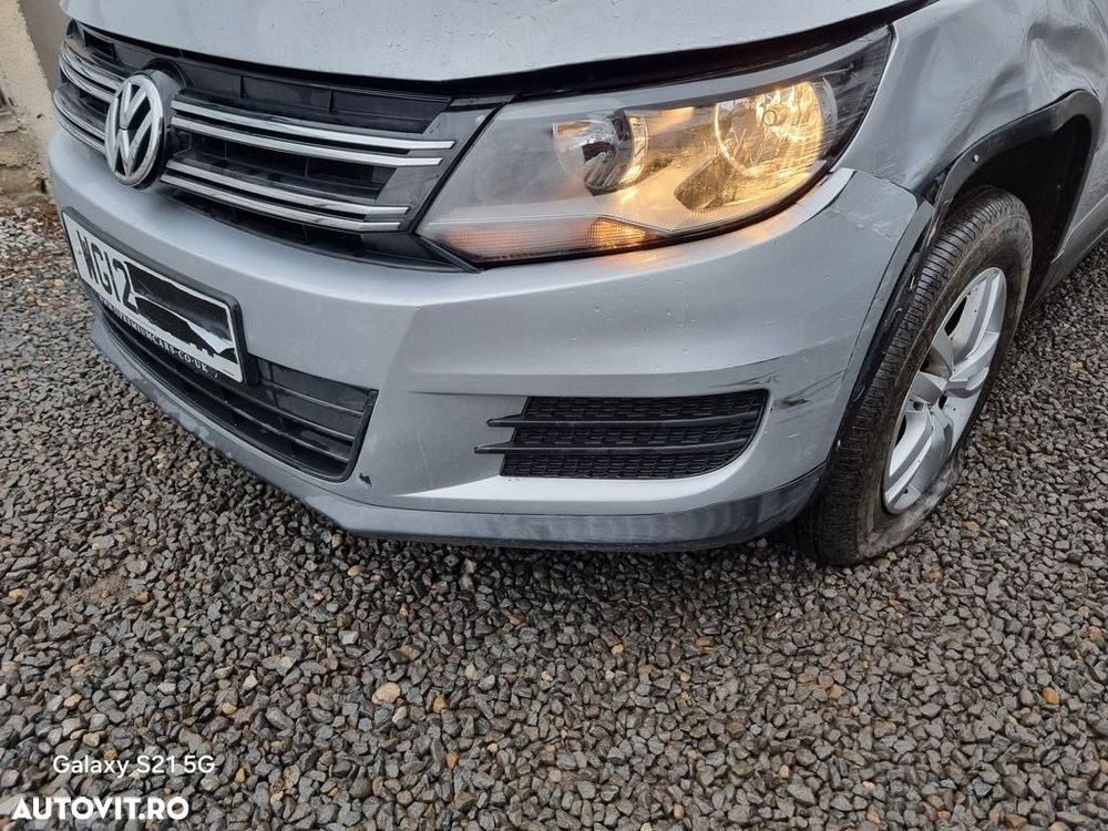 Bara fata Volkswagen Tiguan 5N Facelift 2011 - 2015 Argintiu (1399) Diesel model fara ... - 2