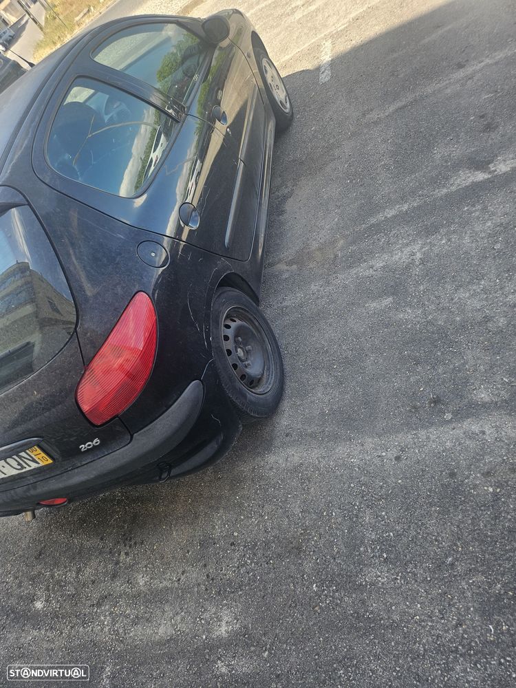 Peugeot 206 1.1 XR - 1