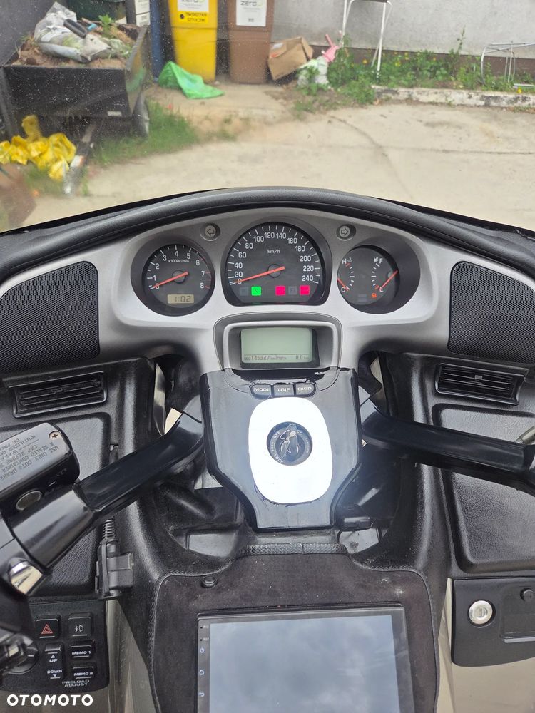 Honda GL - 11