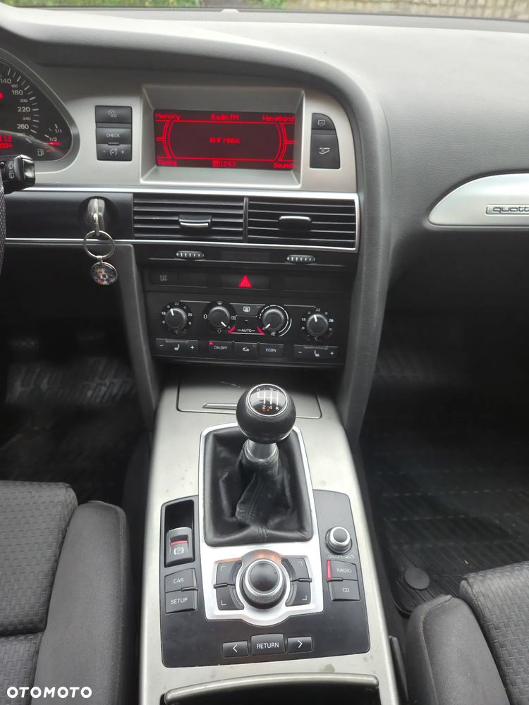 Audi A6 Avant 2.4 quattro - 15