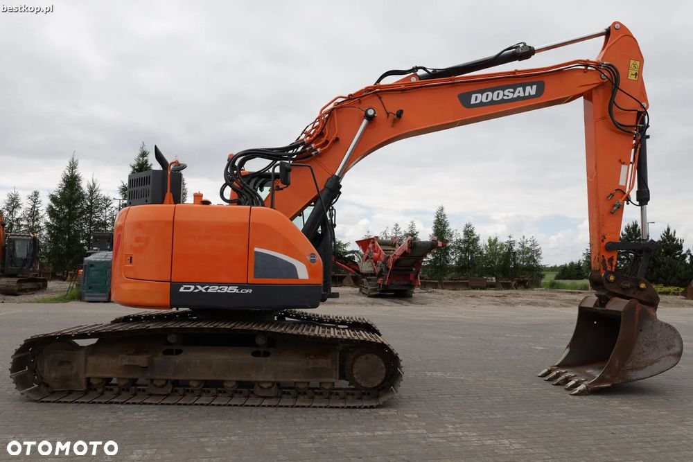 Doosan DX235LCR - 10