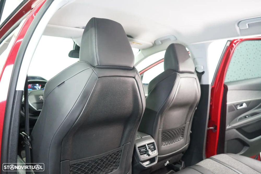 Peugeot 3008 1.2 PureTech Allure EAT8 - 39