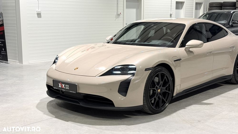 Porsche Taycan GTS Sport - 9