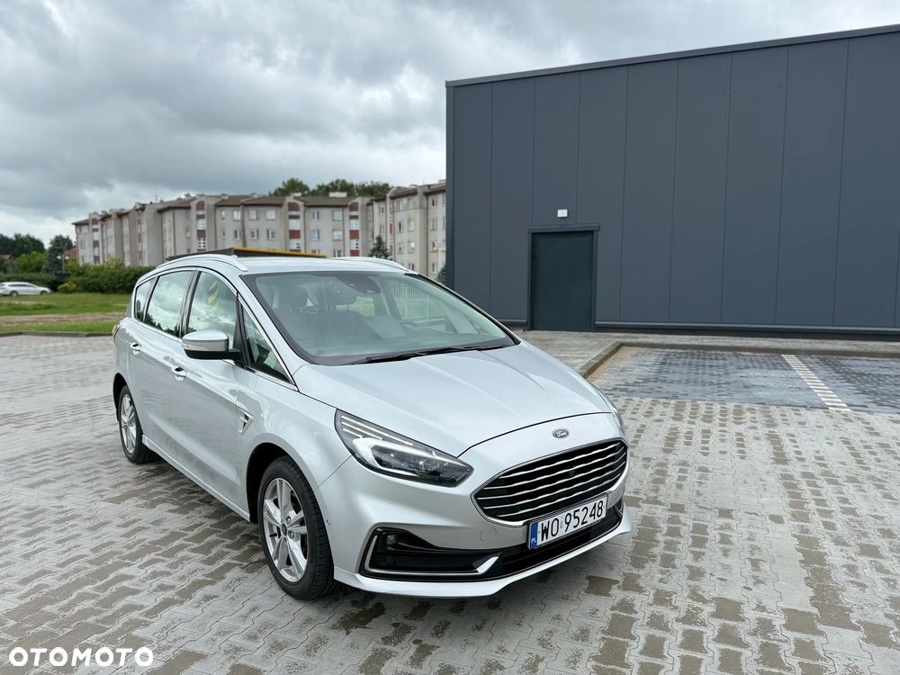 Ford S-Max - 12