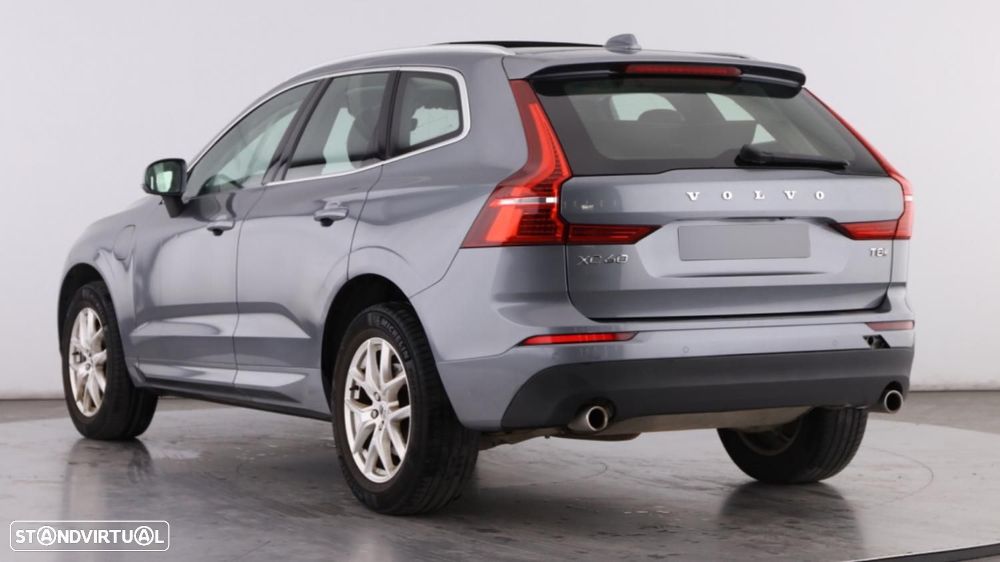 Volvo XC 60 2.0 T8 PHEV Momentum Plus AWD - 4