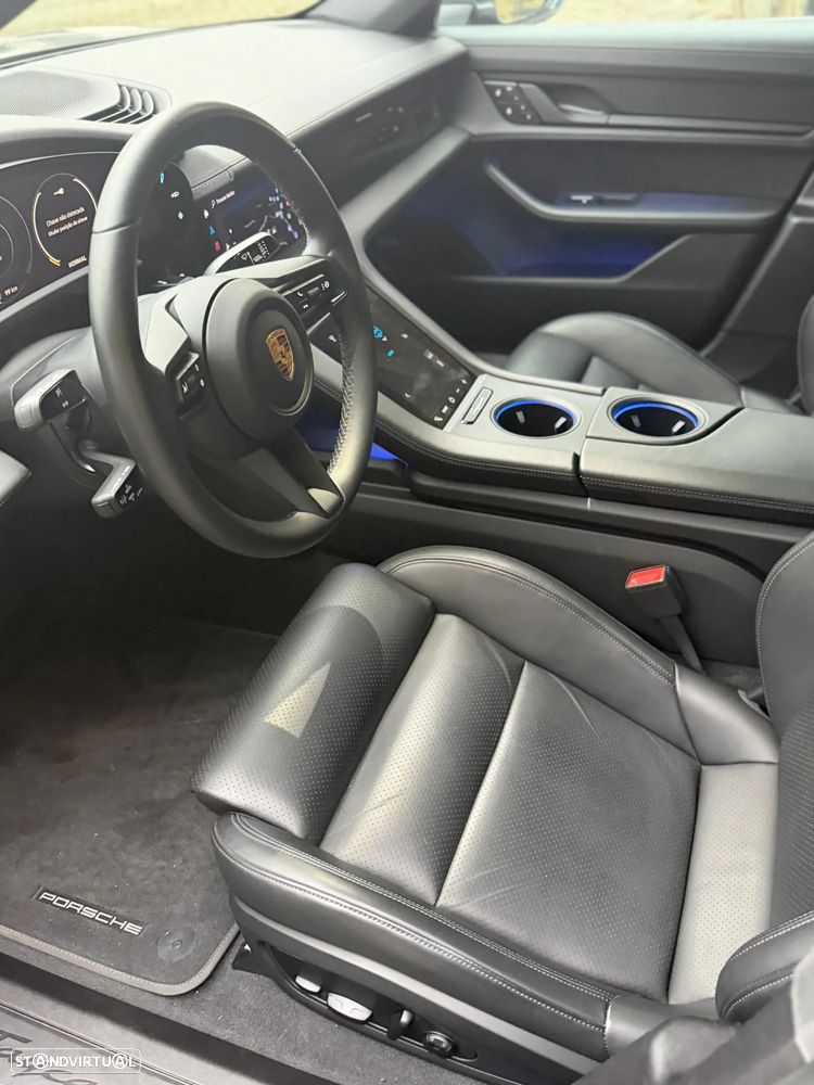 Porsche Taycan Standard - 10