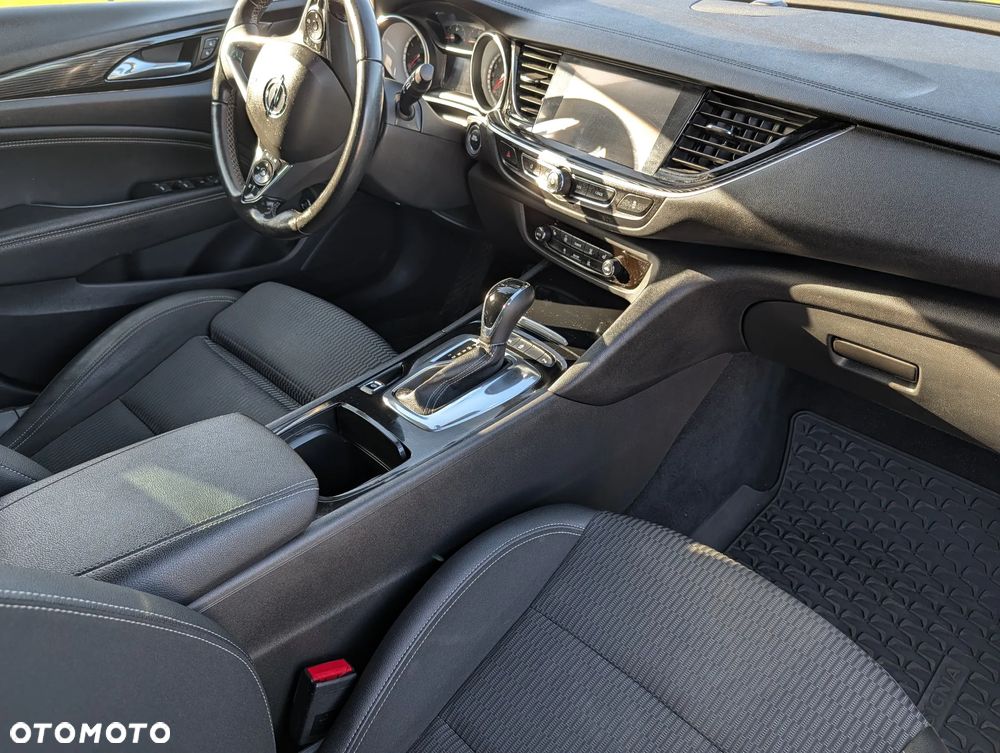 Opel Insignia 1.5 T GPF Innovation S&S - 26