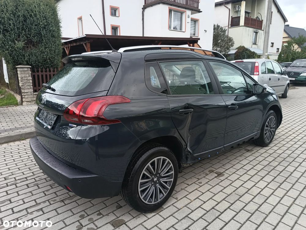 Peugeot 2008 PureTech 82 Active - 11